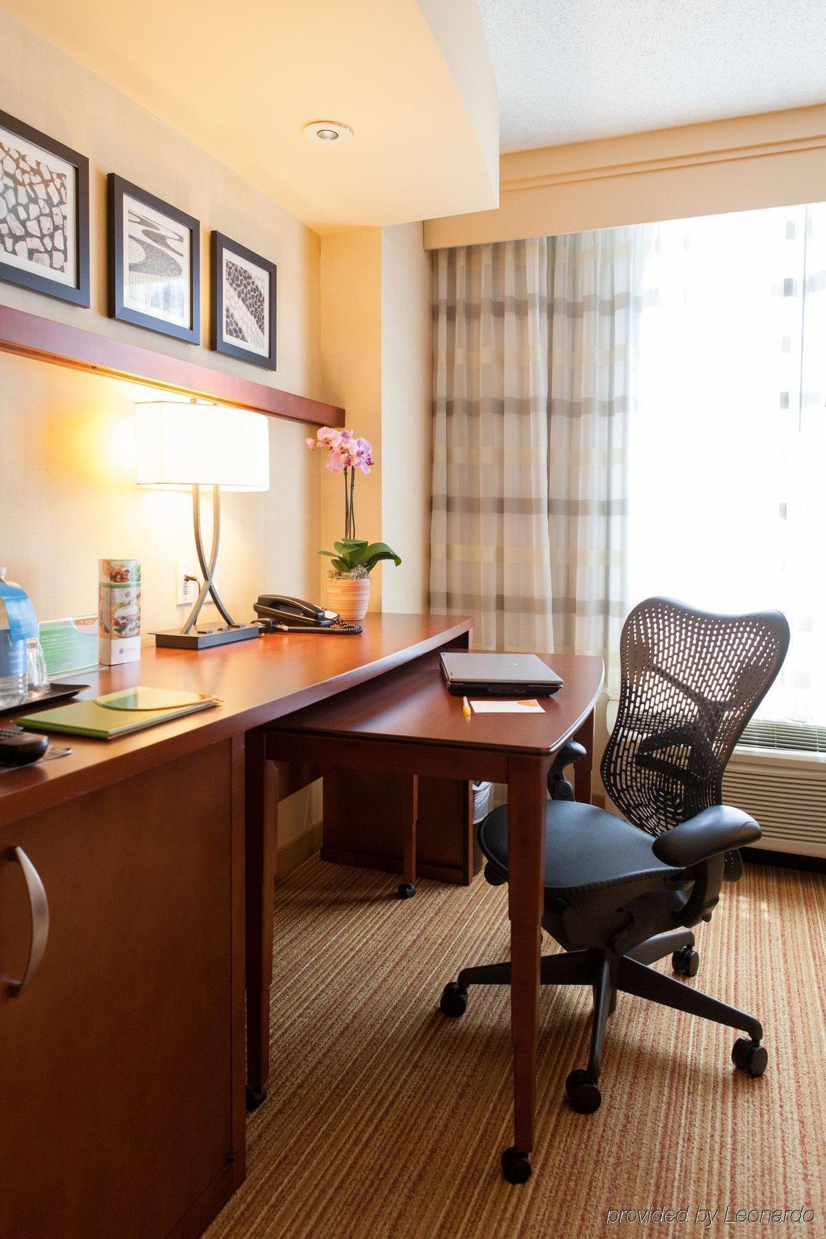 Courtyard By Marriott Silver Spring Downtown 외부 사진